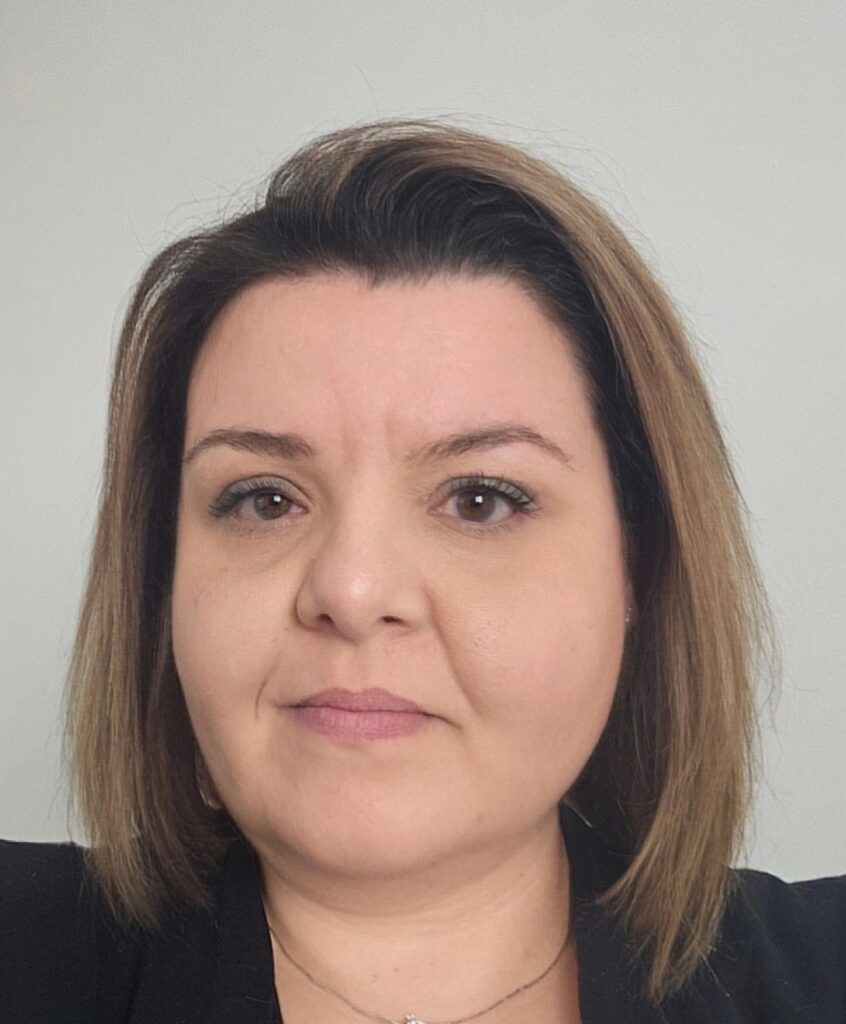 Έλενα Δημοσθένους